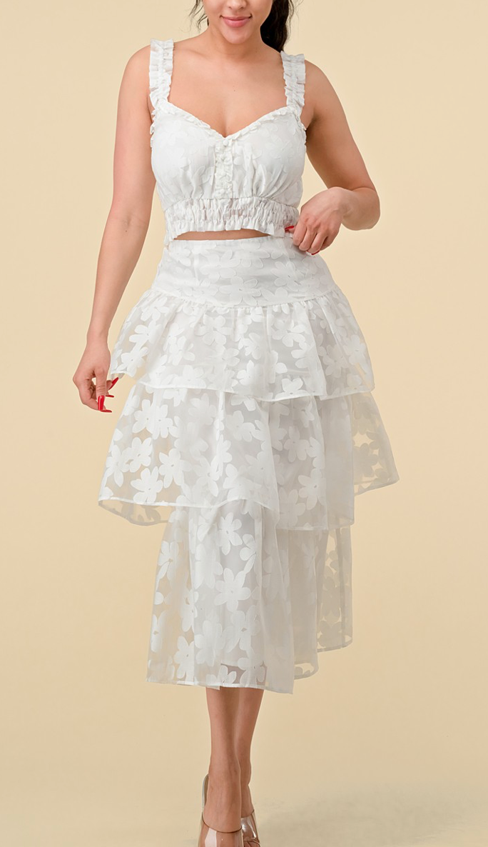 A midi Tiered Skirt With Set Top