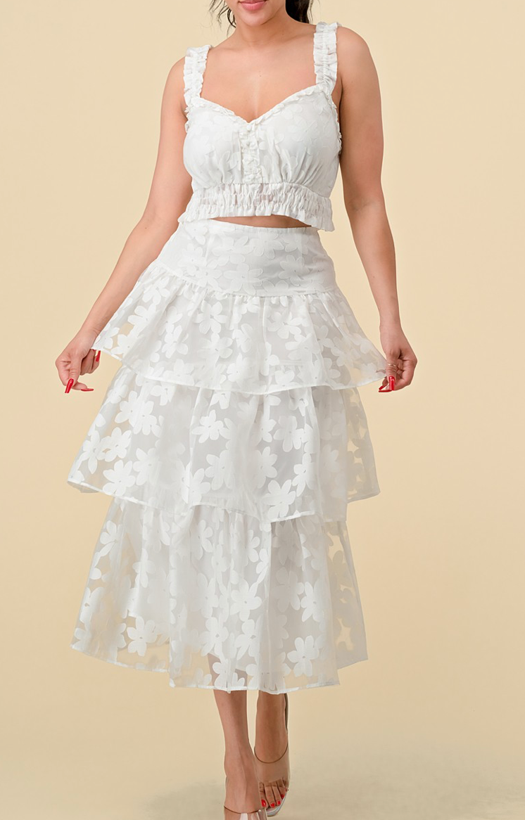 A midi Tiered Skirt With Set Top